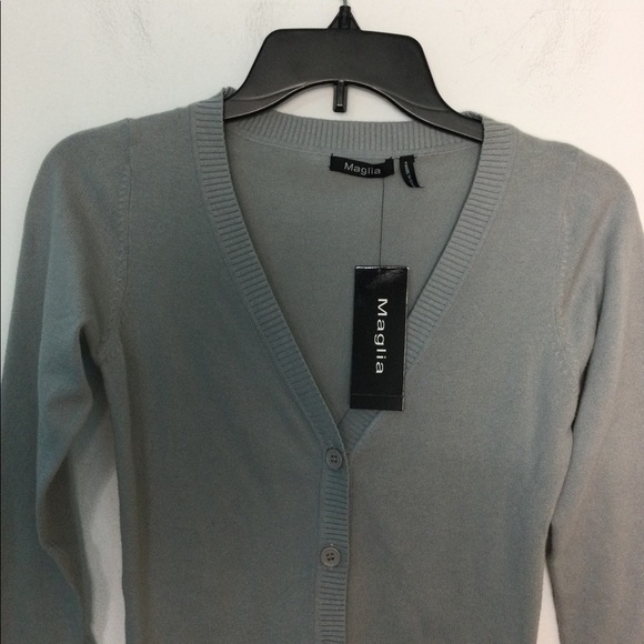 🆕 Juniors S Small 3 - 5 Sweater Cardigan Gray Grey 2 Pockets Button Front NWT - Picture 4 of 7